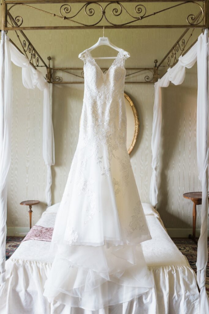 lace a line wedding dress by atelier crespi wedding dressed in italy