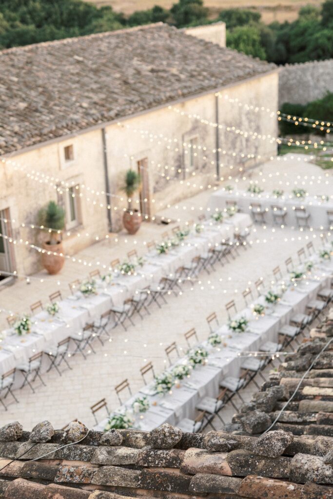 wedding fairylights for a destination wedding in tuscany by italy wedding planner atelier crespi